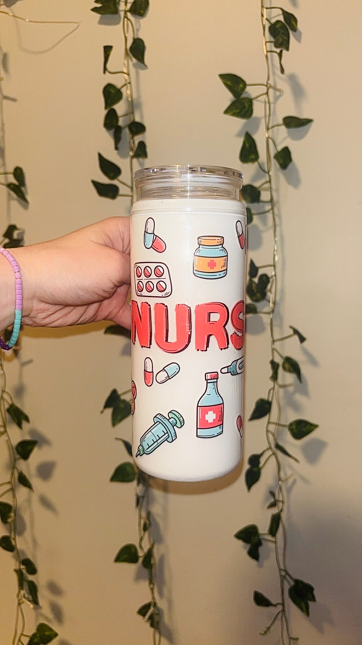 20 oz White Nurse
